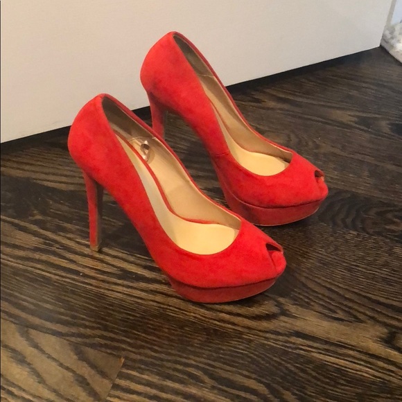 Suede red stiletto shoes - Picture 2 of 3